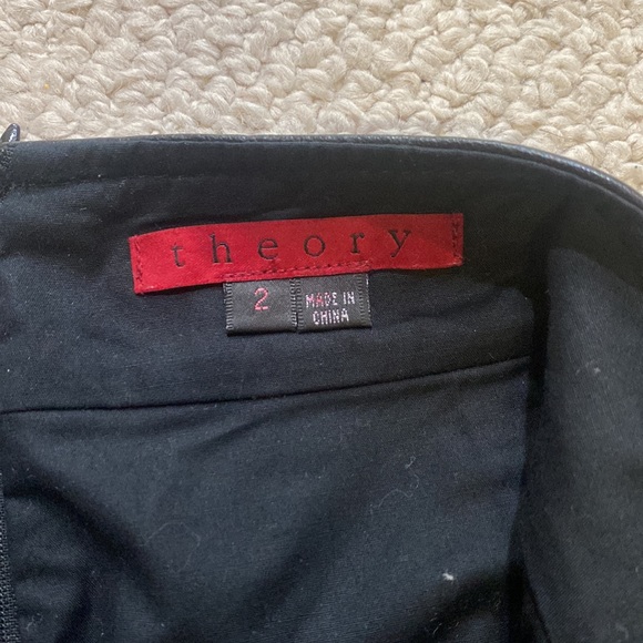 Theory leather mini skirt - Picture 2 of 5